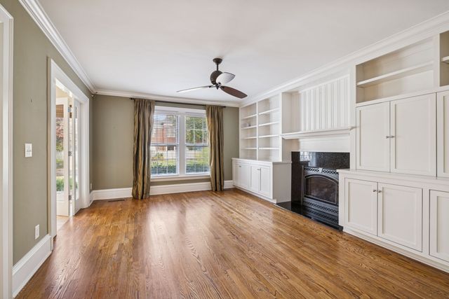 215 4th Ave, S, Franklin, TN 37064