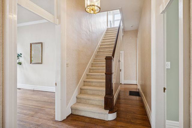 215 4th Ave, S, Franklin, TN 37064
