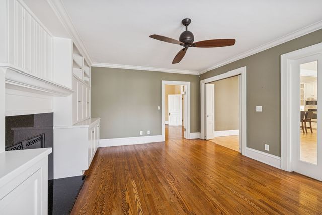 215 4th Ave, S, Franklin, TN 37064
