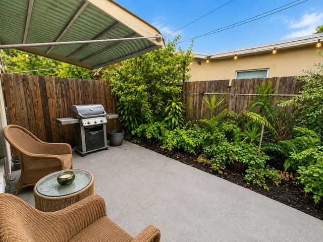 1366 SE 4th Avenue, Deerfield Beach, FL 33441