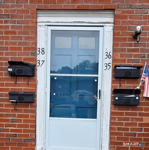 460 Woodbridge Street 36, Manchester, CT 06042
