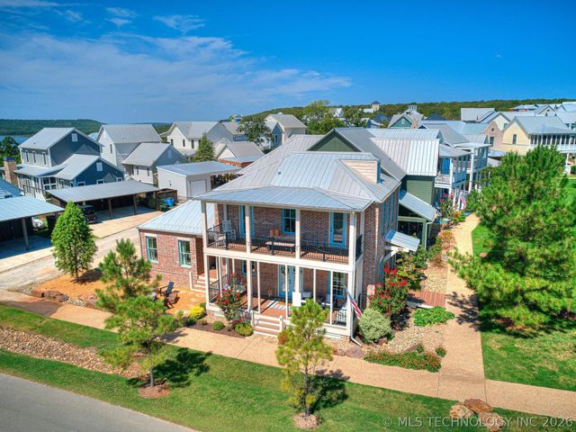 11 Redbud Street, Carlton Landing, OK 74432