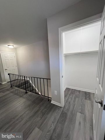 511 GARNET DR, Burlington Township, NJ 08016