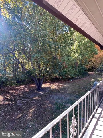 511 GARNET DR, Burlington Township, NJ 08016