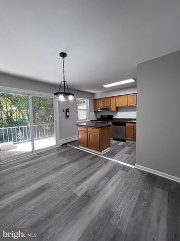 511 GARNET DR, Burlington Township, NJ 08016