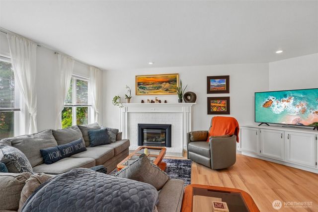 4608 Browns Point Boulevard, Tacoma, WA 98422