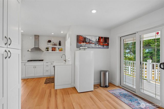 4608 Browns Point Boulevard, Tacoma, WA 98422