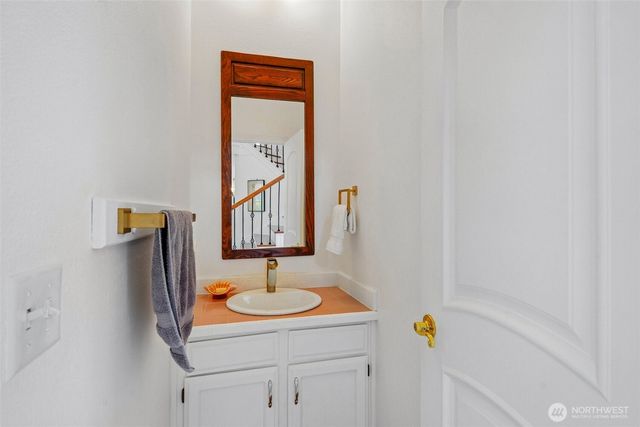 4608 Browns Point Boulevard, Tacoma, WA 98422