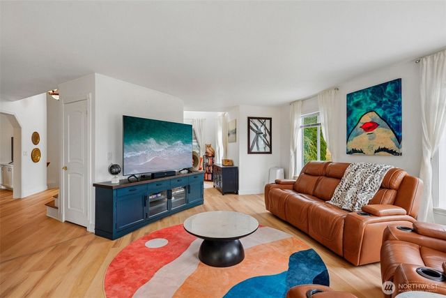 4608 Browns Point Boulevard, Tacoma, WA 98422