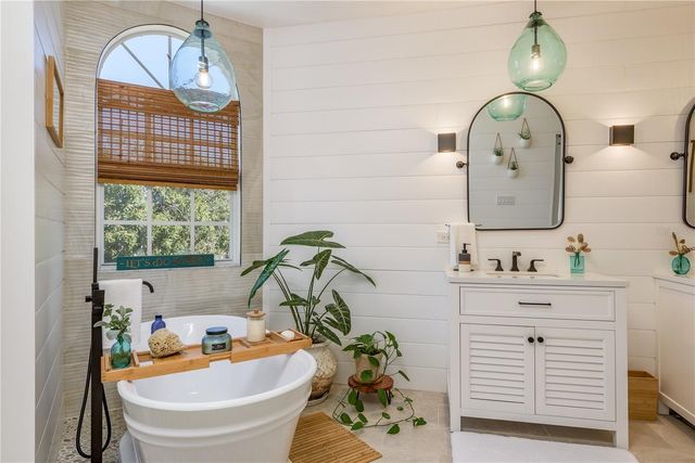 11722 CURRIE LANE D1, Largo, FL 33774