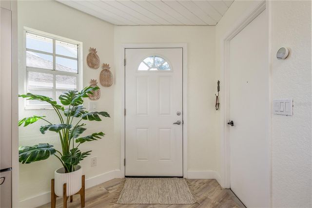 11722 CURRIE LANE D1, Largo, FL 33774