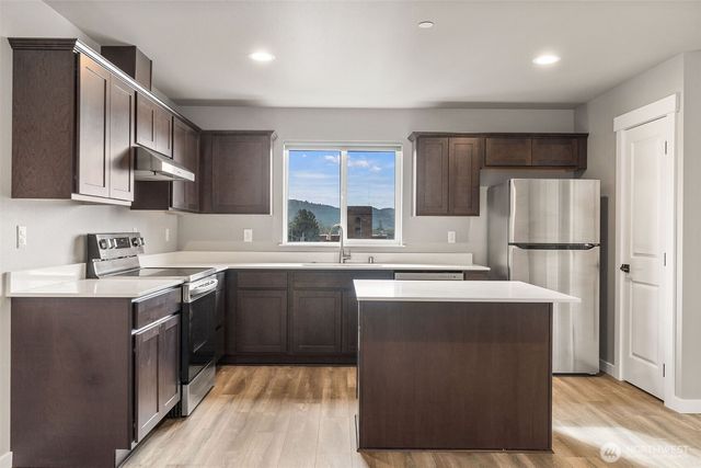 303 E Broadway Avenue, Montesano, WA 98563