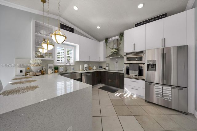 14666 SW 113th St, Miami, FL 33186