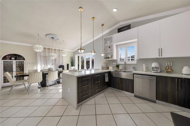 14666 SW 113th St, Miami, FL 33186