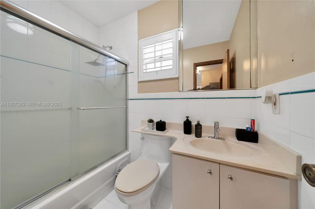 14666 SW 113th St, Miami, FL 33186