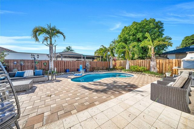 14666 SW 113th St, Miami, FL 33186