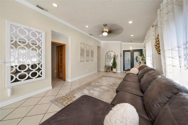 14666 SW 113th St, Miami, FL 33186