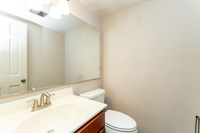 1728 8th Street SW, Rochester, MN 55902