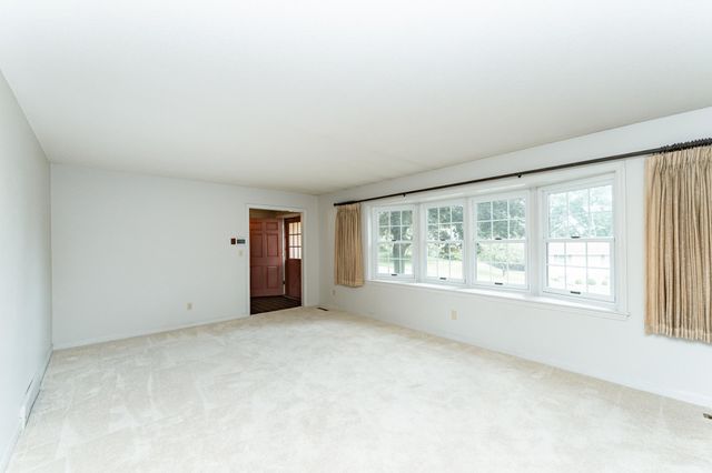 1728 8th Street SW, Rochester, MN 55902