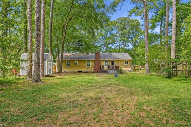 34 Little Florida RD, Poquoson, VA 23662