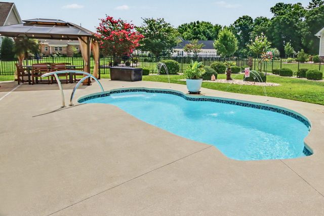 2019 Wood Stork Dr., Conway, SC 29526