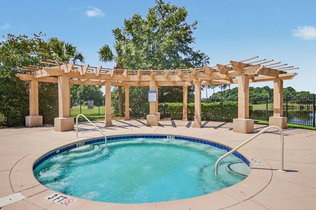 2019 Wood Stork Dr., Conway, SC 29526
