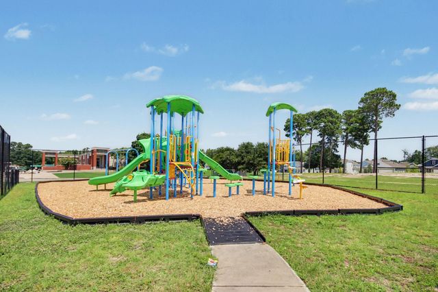 2019 Wood Stork Dr., Conway, SC 29526