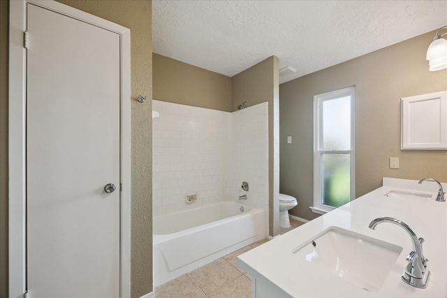 16819 Quail Crest Court, Houston, TX 77489