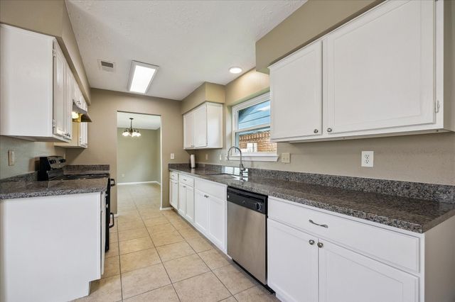 16819 Quail Crest Court, Houston, TX 77489