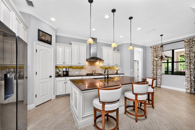 27400 HOLE IN ONE PLACE, Englewood, FL 34223