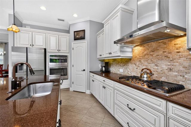 27400 HOLE IN ONE PLACE, Englewood, FL 34223