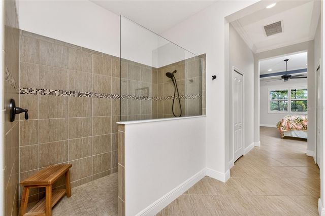 27400 HOLE IN ONE PLACE, Englewood, FL 34223