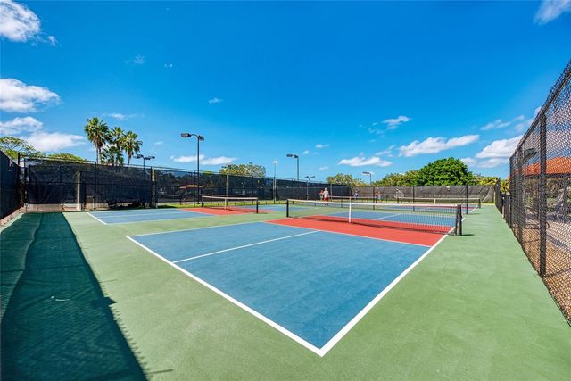 27400 HOLE IN ONE PLACE, Englewood, FL 34223