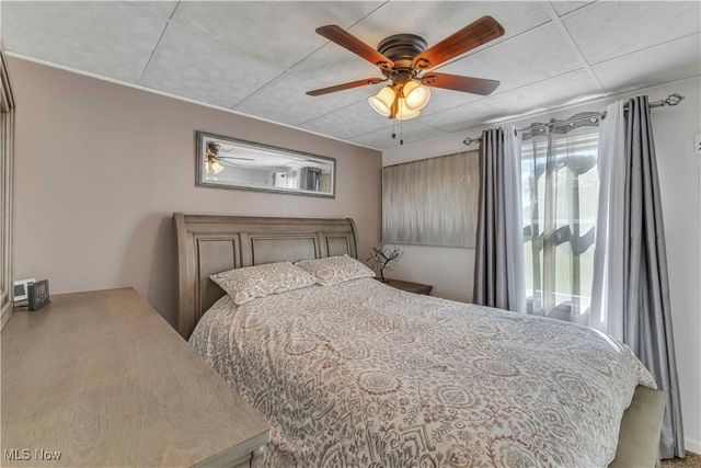 12104 Alton Drive, Grafton, OH 44044