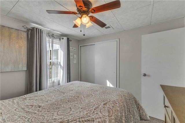 12104 Alton Drive, Grafton, OH 44044