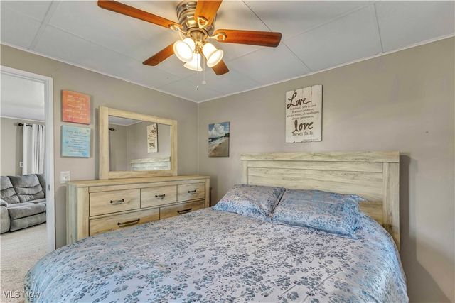 12104 Alton Drive, Grafton, OH 44044