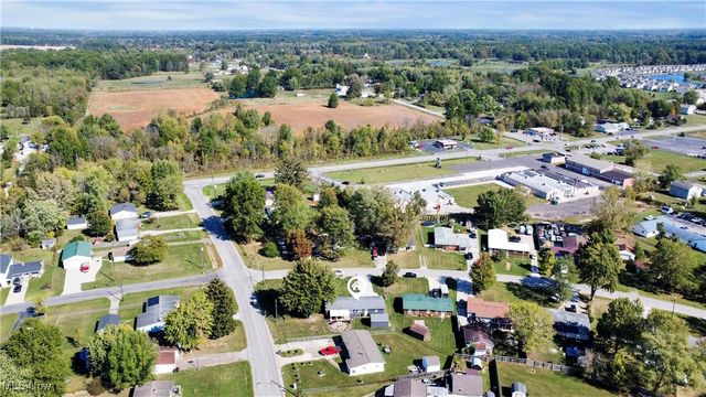 12104 Alton Drive, Grafton, OH 44044