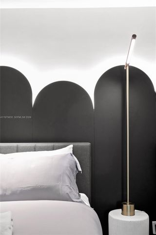 2500 Bayview Dr, Fort Lauderdale, FL 33305