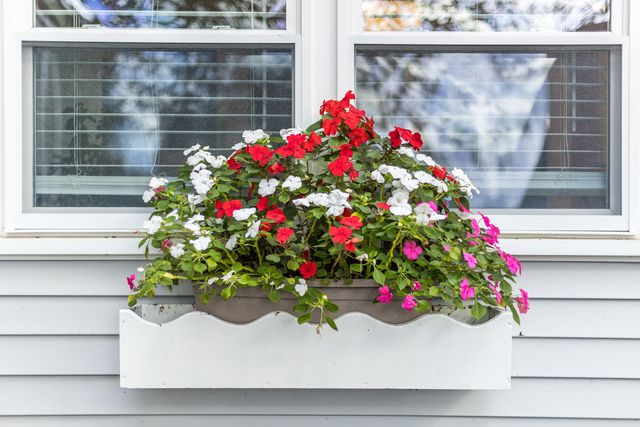 10 Trenton Street, West Yarmouth, MA 02673