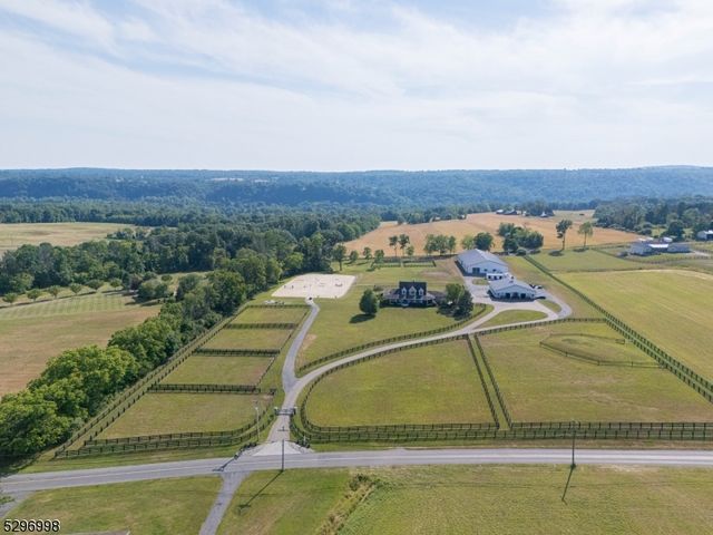 33 Kappus Rd, Alexandria Twp., NJ 08848