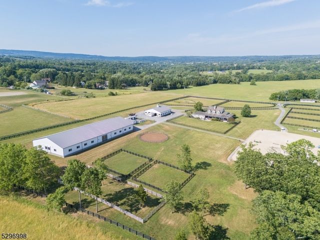 33 Kappus Rd, Alexandria Twp., NJ 08848