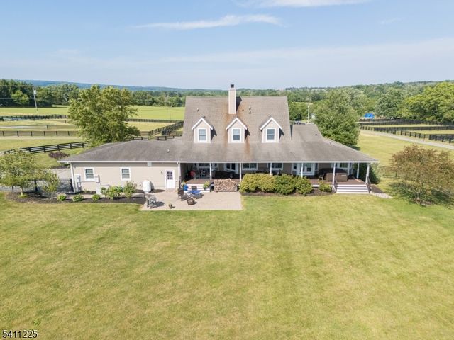 33 Kappus Rd, Alexandria Twp., NJ 08848