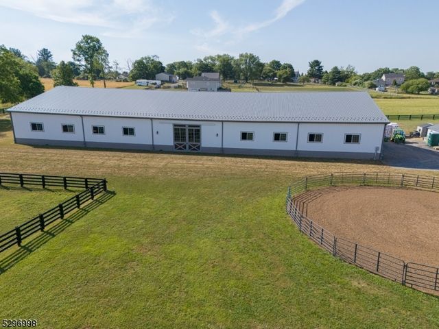 33 Kappus Rd, Alexandria Twp., NJ 08848