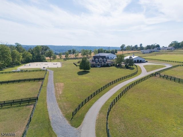 33 Kappus Rd, Alexandria Twp., NJ 08848