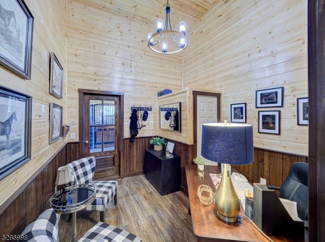 33 Kappus Rd, Alexandria Twp., NJ 08848