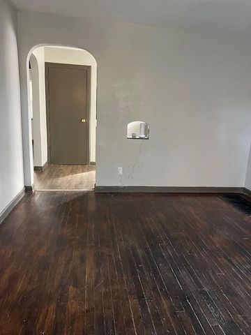 738 S Weyant Avenue, Columbus, OH 43213