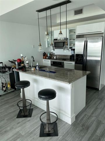 888 Biscayne Blvd 1810, Miami, FL 33132