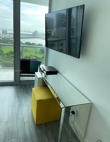 888 Biscayne Blvd 1810, Miami, FL 33132