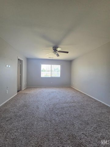 10601 Pleasant Valley Drive, Bakersfield, CA 93311
