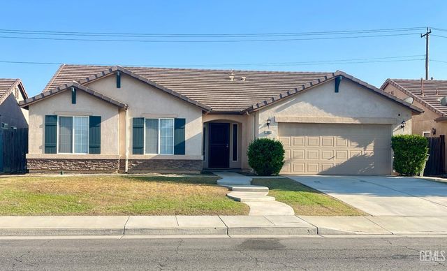 10601 Pleasant Valley Drive, Bakersfield, CA 93311